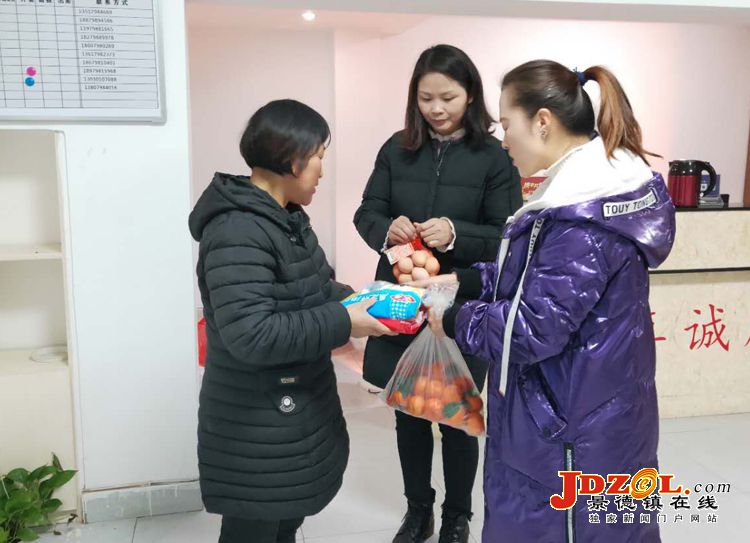 【网络中国节·元宵】昌江广场社区关爱困难群体爱心送汤圆