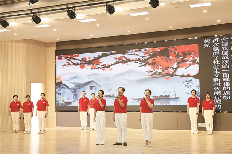梦园社区举行“迎国庆”文艺汇演暨摄影作品征集活动颁奖仪式